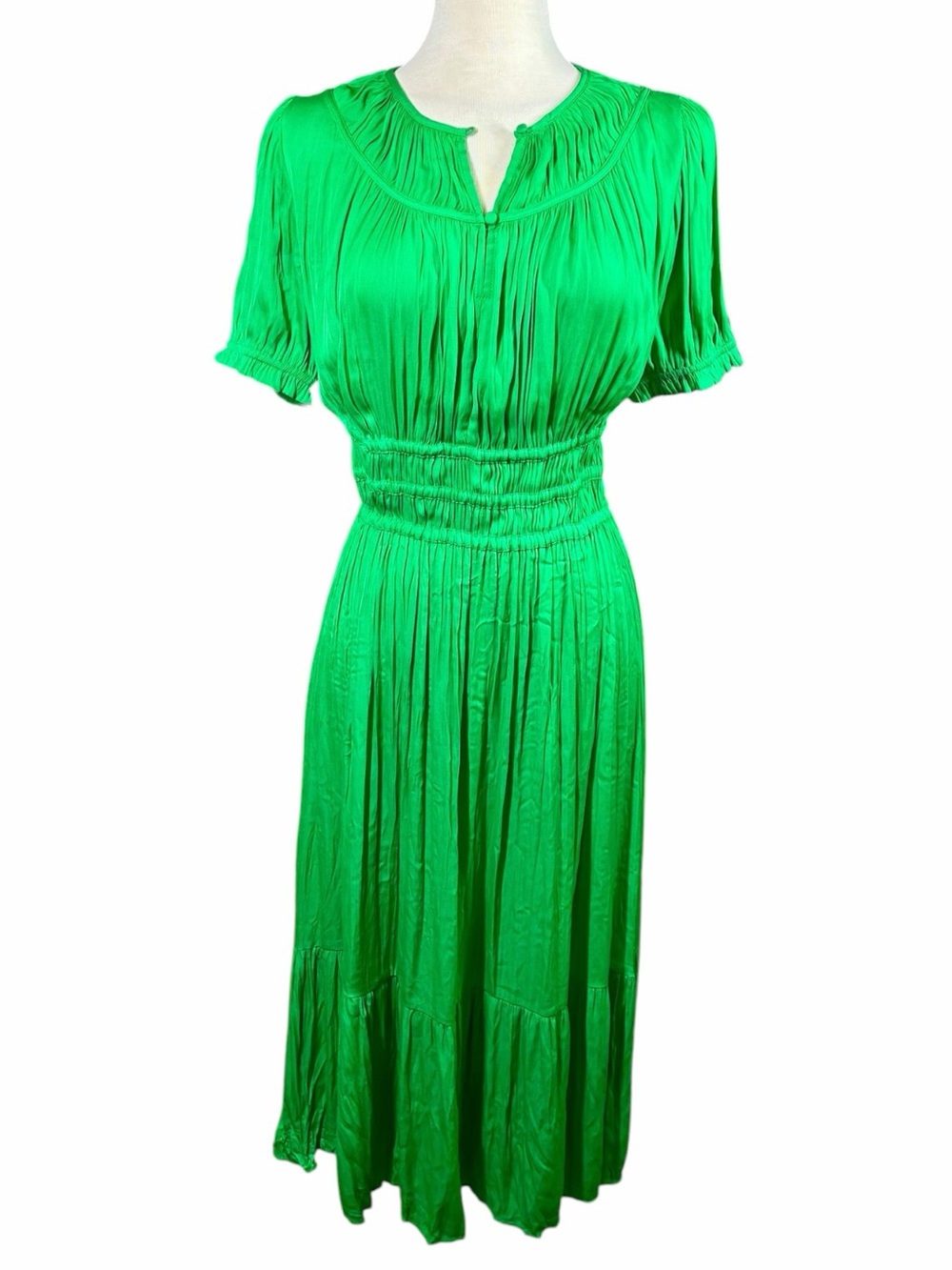 Current Air Los Angeles Green Crinkled Ruched Round Neck Midi Dress Size Small